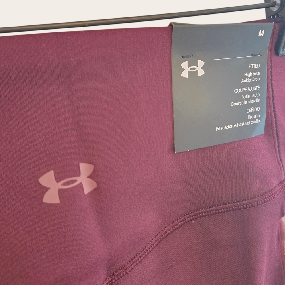 NWT Under Armour High Rise Ankle Crop Leggings M Burgundy Pink $95 - Picture 5 of 7
